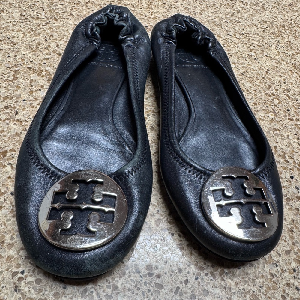 Tory Burch Black Leather Logo Ballet Flats with Silver Emblem - Picture 2 of 13